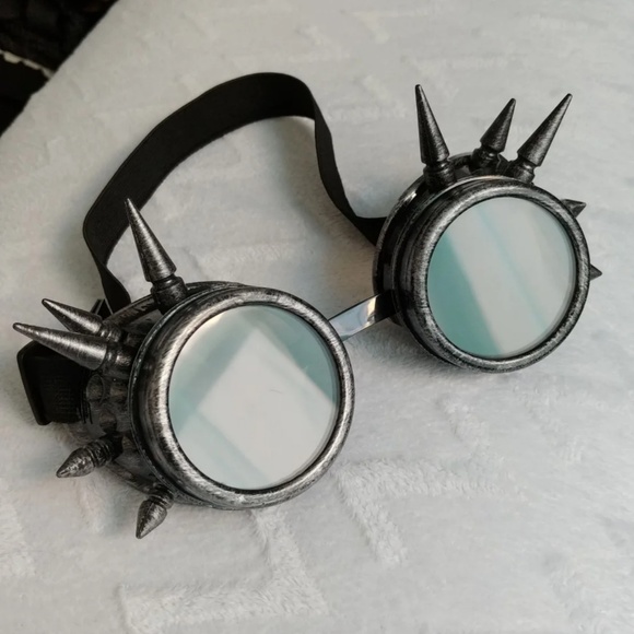 Dolls Kill Accessories - Spiked Steampunk Goggles